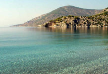 καθαρές παραλίες Αττική